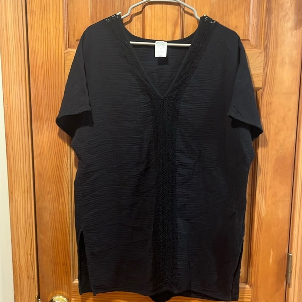 Kona sol women’s black swim cover up size medium.